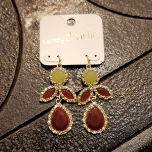 [NWT] Wine & Green Drop Dangle Earrings